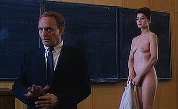 Actress - Valerie Zarrouk: Movie - Elle